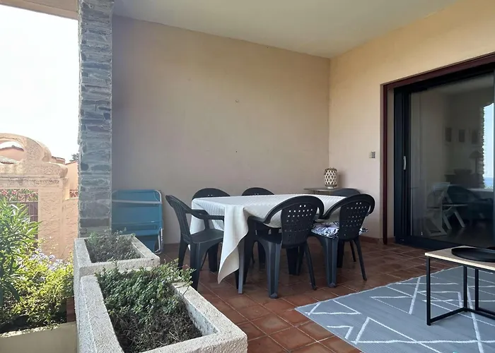 3 Pieces 5 Couchages Sur Bn000-017 * Banyuls-sur-Mer
